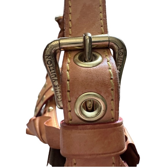 Louis Vuitton Monogram Canvas Leonor Limited Edition ruffled bag. - Picture 12 of 16